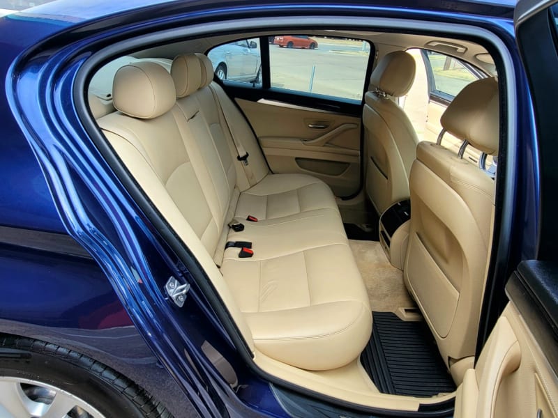 BMW 5-Series 2015 price $13,499
