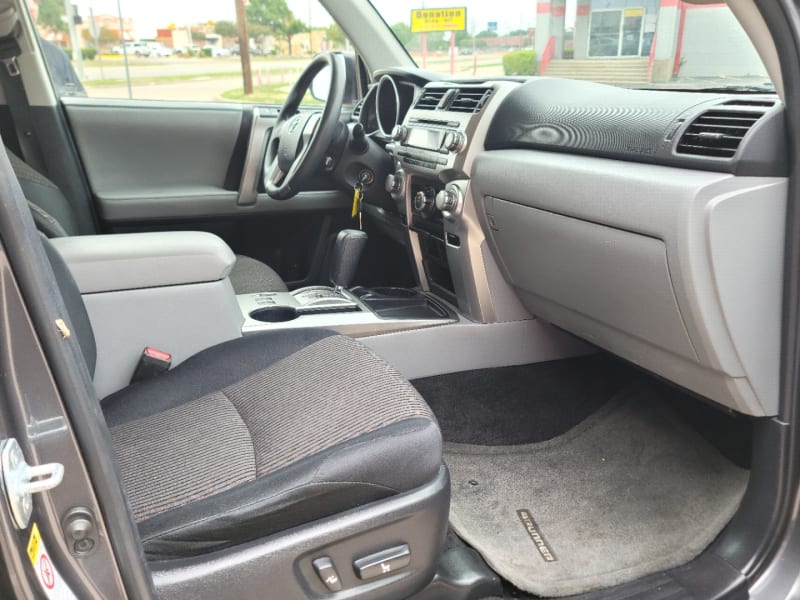 Toyota 4Runner 2011 price $17,499