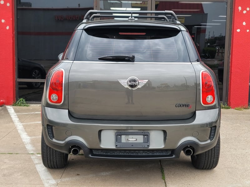 Mini Cooper Countryman 2013 price $8,999