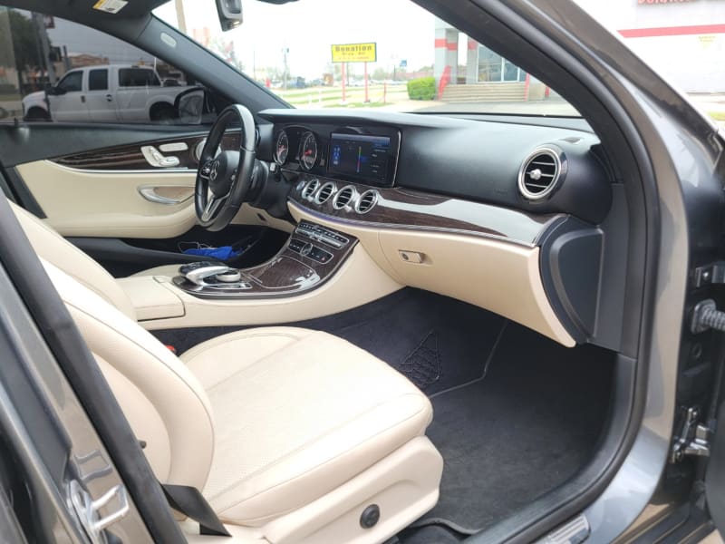 Mercedes-Benz E-Class 2019 price $24,499