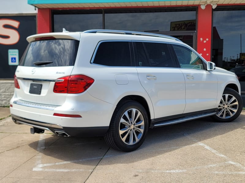 Mercedes-Benz GL 2016 price $19,999