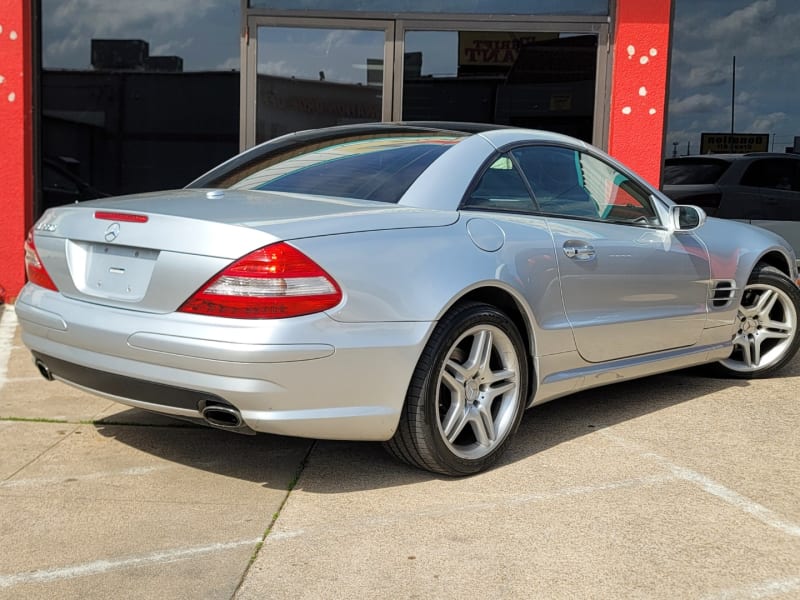 Mercedes-Benz SL-Class 2007 price $15,999