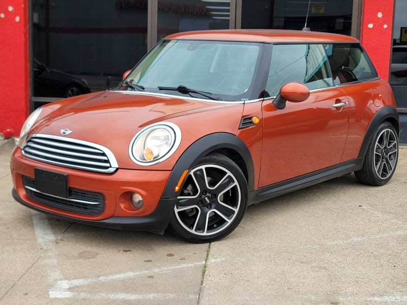 Mini Cooper Hardtop 2012 price $7,999