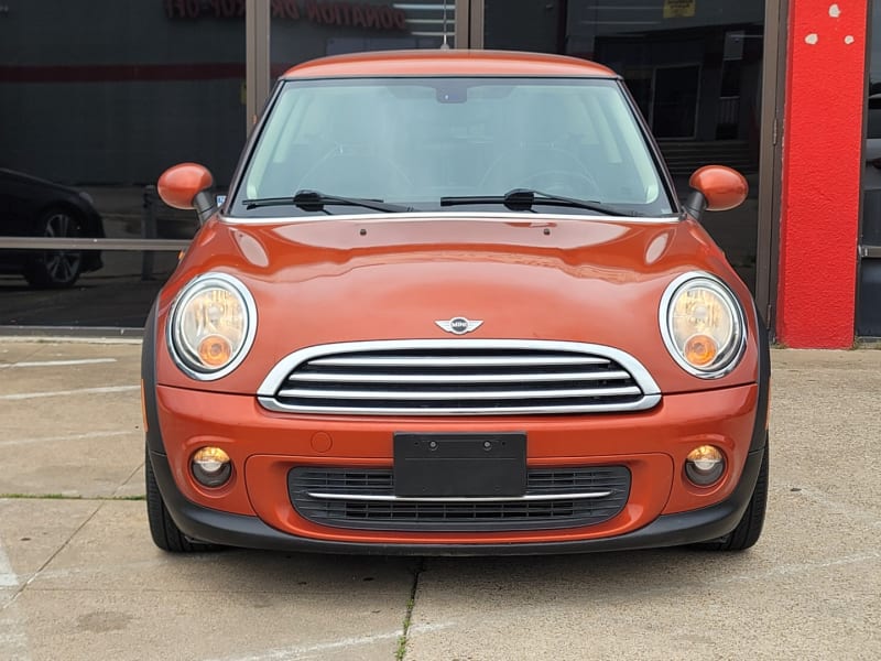 Mini Cooper Hardtop 2012 price $7,999