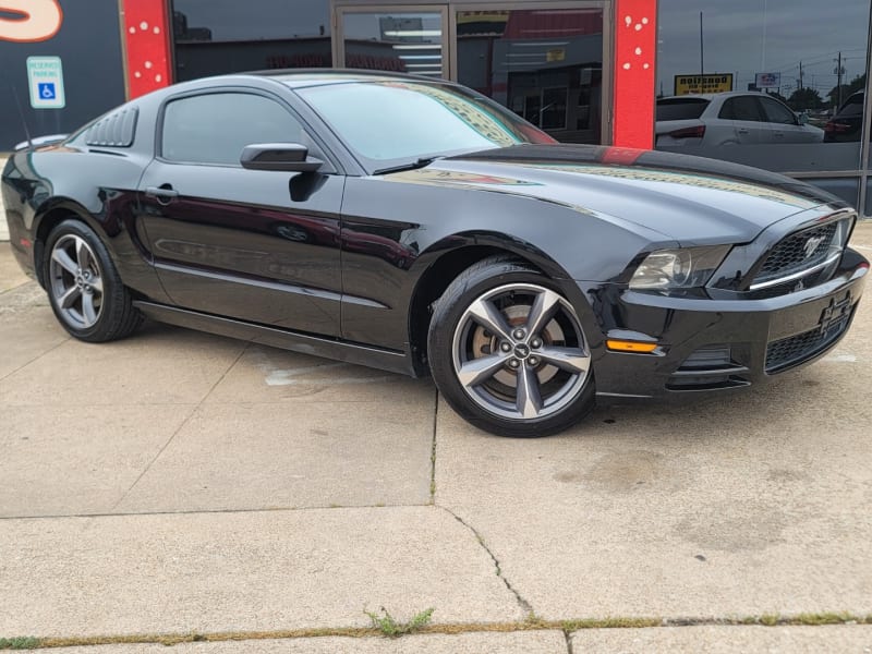 Ford Mustang 2014 price $11,999