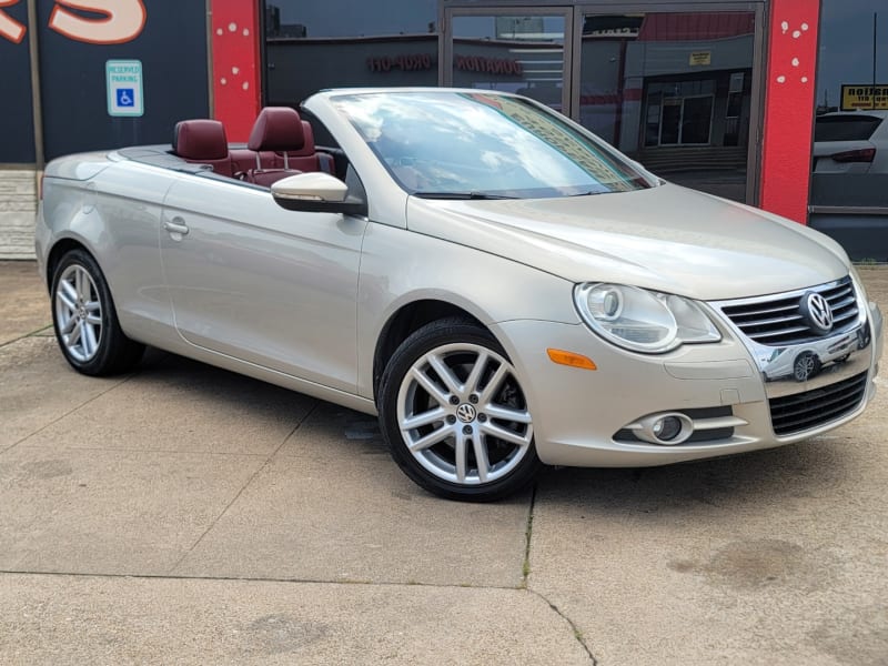 Volkswagen Eos 2010 price $8,499