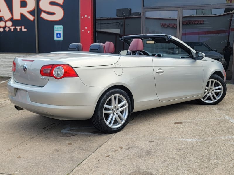 Volkswagen Eos 2010 price $8,499