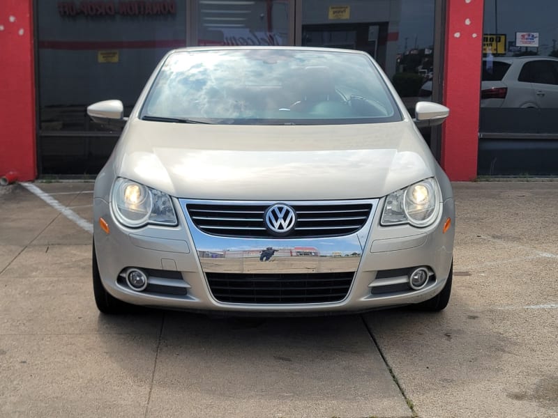 Volkswagen Eos 2010 price $8,499