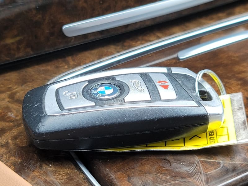 BMW 7-Series 2013 price $13,499