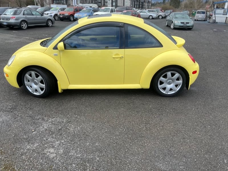 VOLKSWAGEN NEW BEETLE 2001 price $3,500