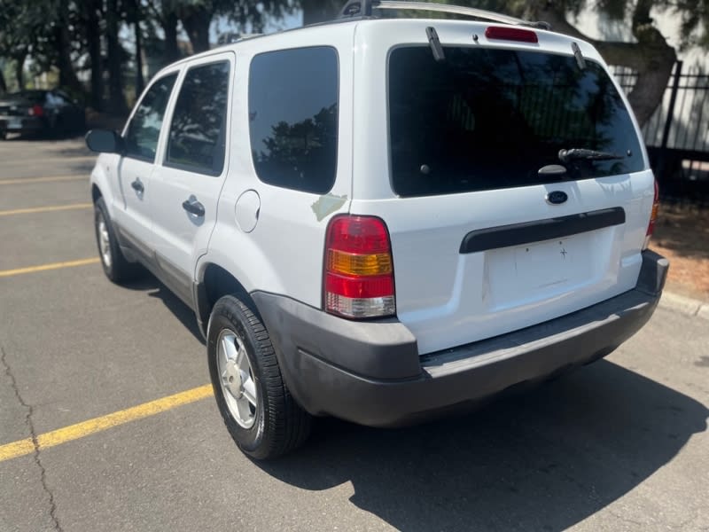 FORD ESCAPE 2001 price $4,000