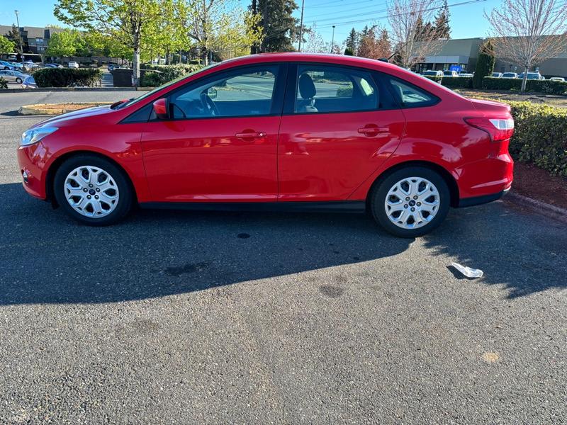 FORD FOCUS 2012 price $4,300