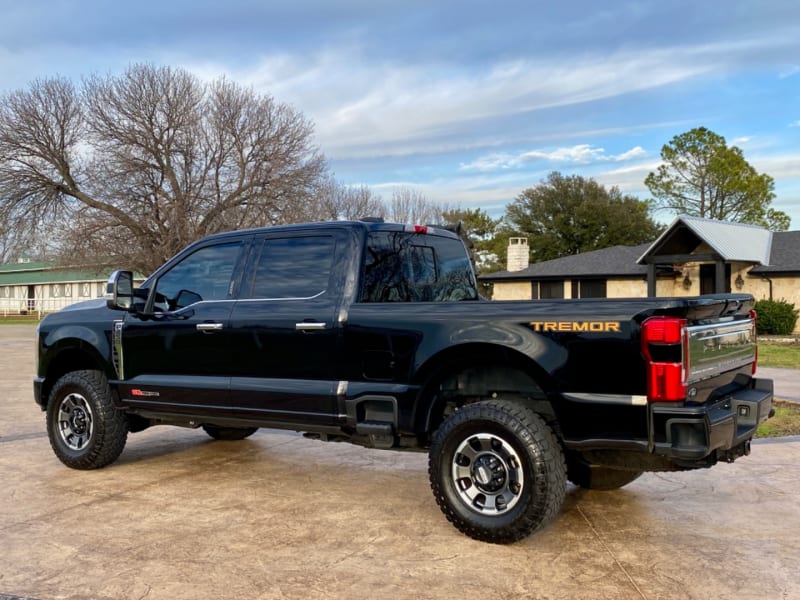 Ford Super Duty F-250 2023 price $88,991