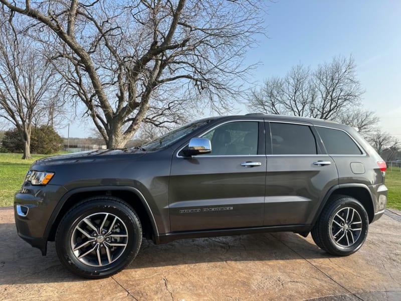 Jeep Grand Cherokee 2018 price $15,499