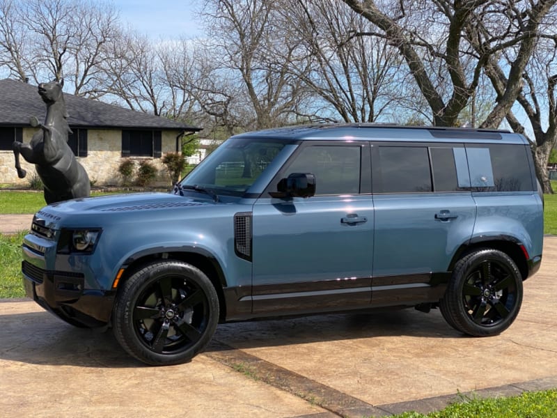 Land Rover Defender 2024 price $78,981