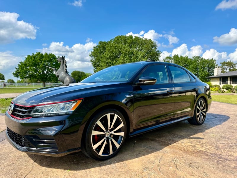 Volkswagen Passat 2018 price $21,988