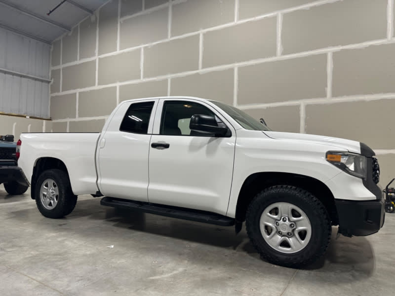 Toyota Tundra 2020 price $20,991