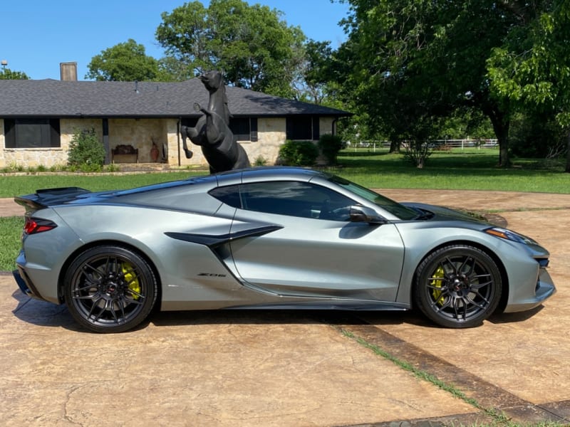 Chevrolet Corvette 2024 price $145,988