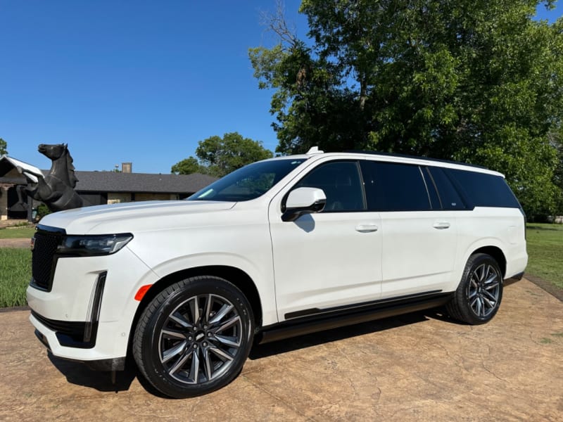 Cadillac Escalade ESV 2022 price $90,988