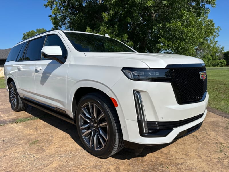 Cadillac Escalade ESV 2022 price $90,988