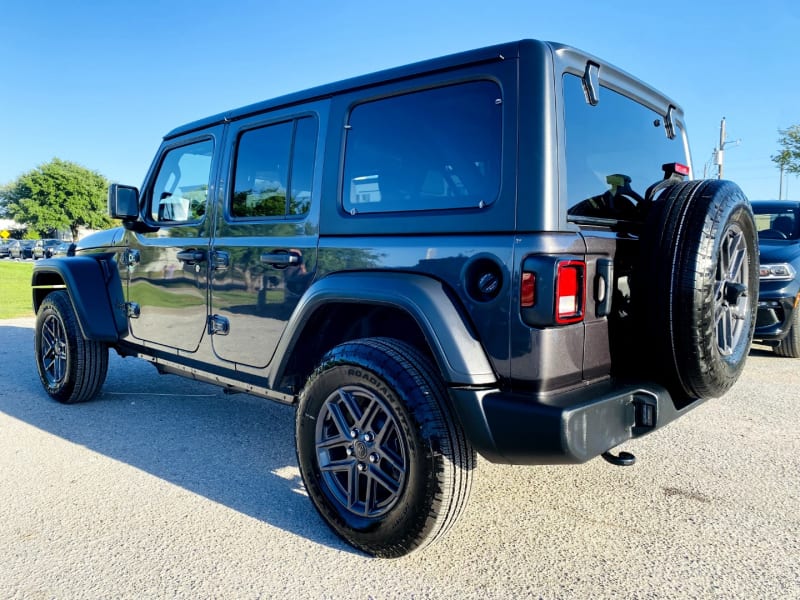 Jeep Wrangler 2024 price $44,995