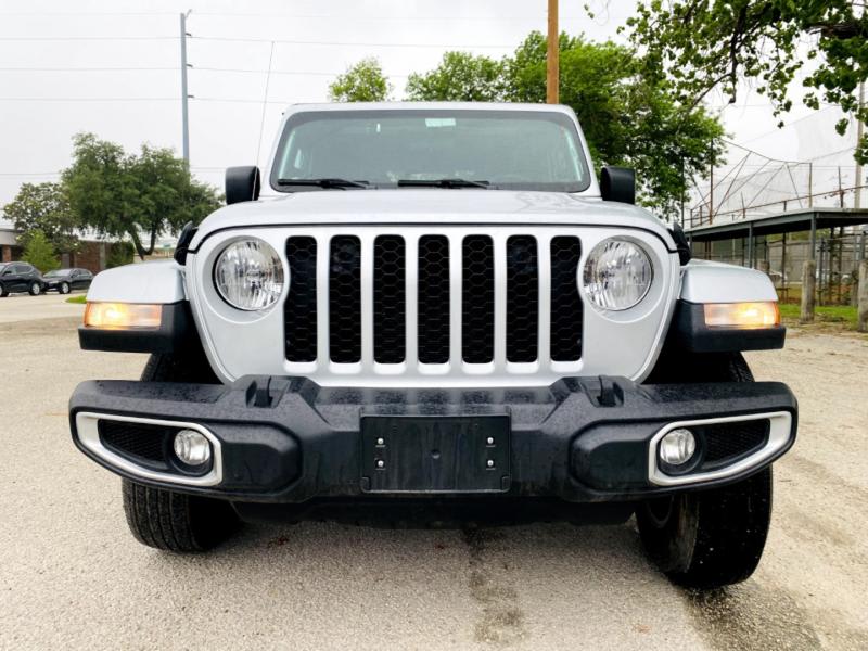 Jeep Gladiator 2023 price $36,995