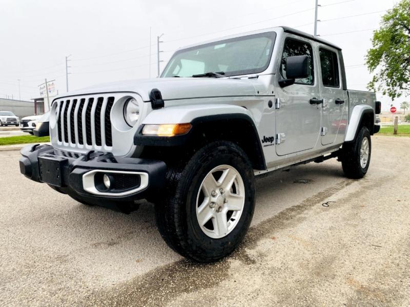 Jeep Gladiator 2023 price $36,995