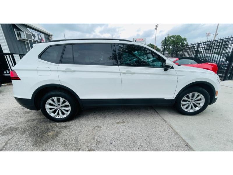 Volkswagen Tiguan 2020 price $19,995