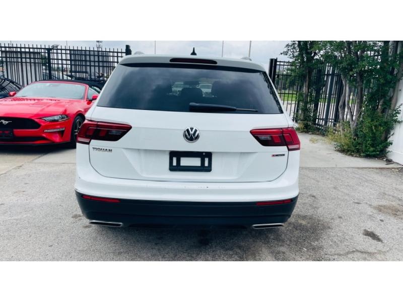 Volkswagen Tiguan 2020 price $19,995