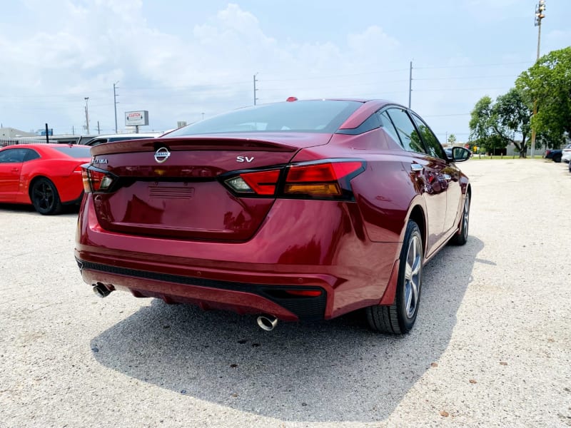 Nissan Altima 2020 price $16,995