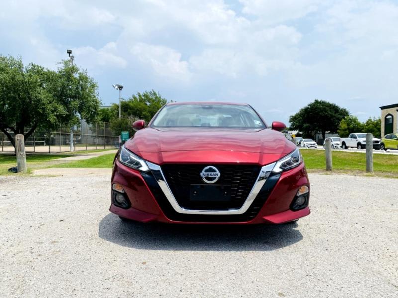 Nissan Altima 2020 price $16,995