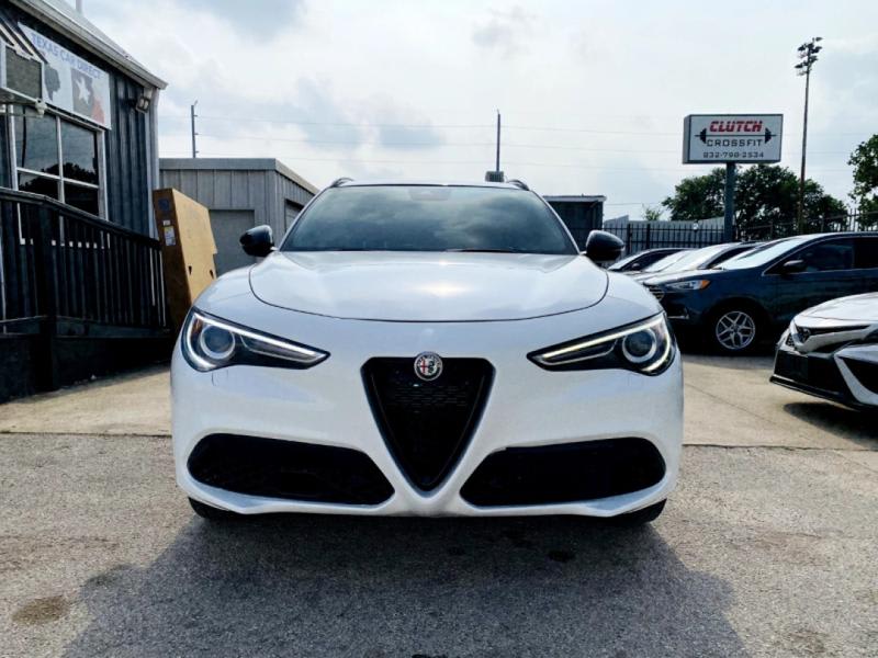 Alfa Romeo Stelvio 2022 price $28,995