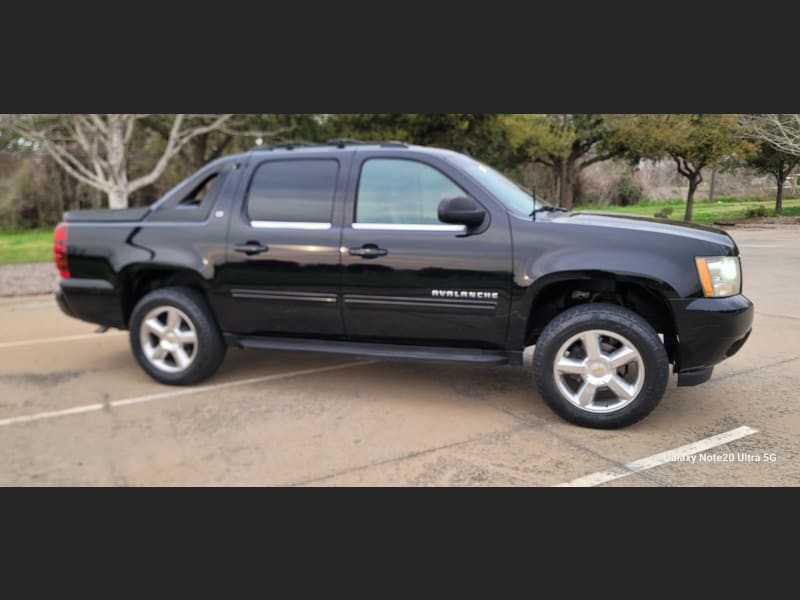 Chevrolet Avalanche 2011 price $12,995