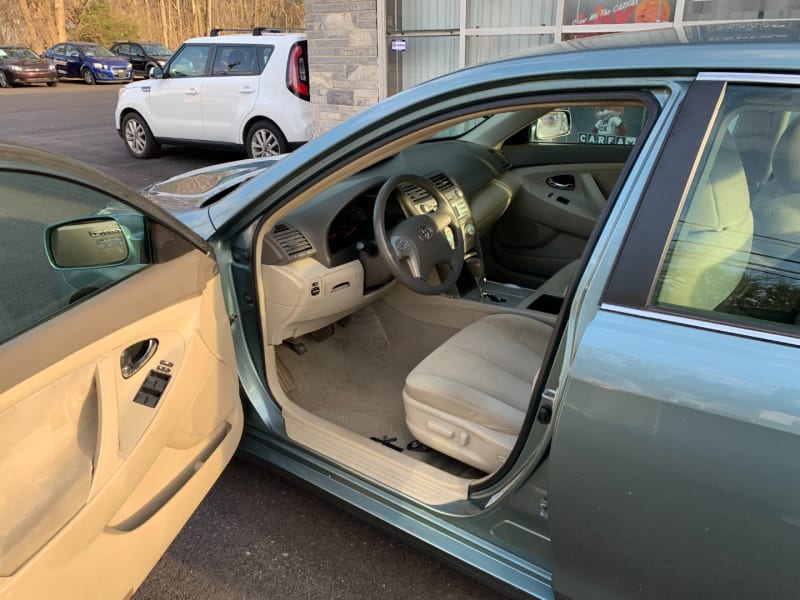 Toyota Camry 2009 price $6,995