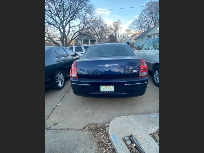 Chrysler 300 2006 price $5,495