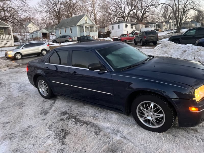 Chrysler 300 2006 price $5,495