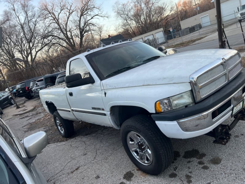 Dodge Ram 2500 2001 price $5,800