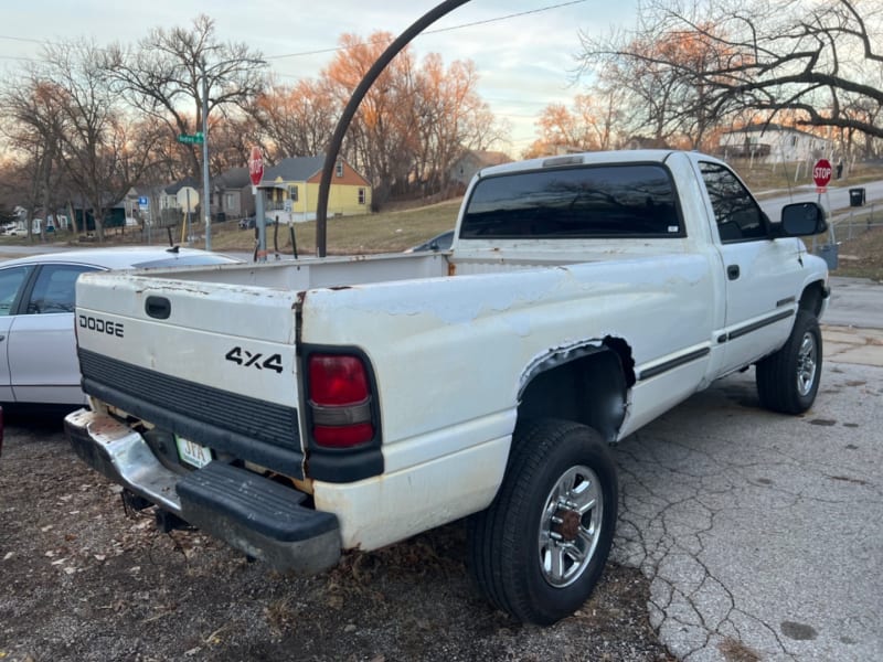 Dodge Ram 2500 2001 price $5,800