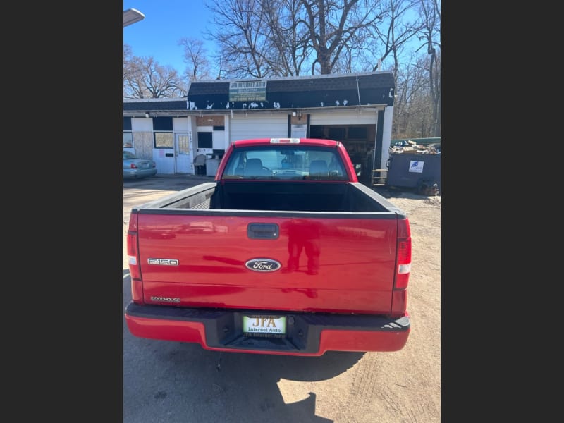 Ford F-150 2005 price $5,250