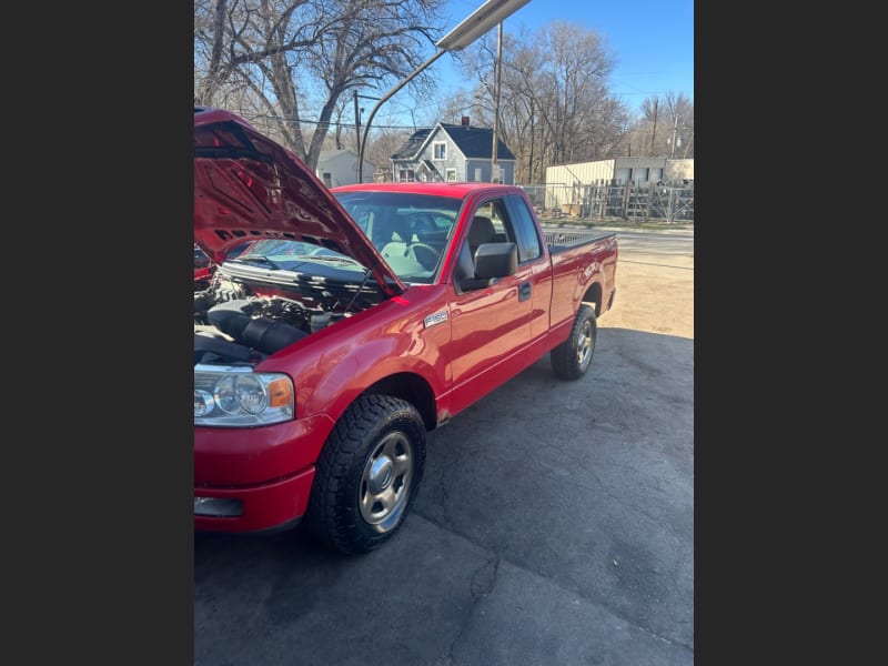 Ford F-150 2005 price $5,250