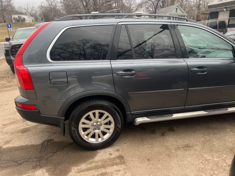 Volvo XC90 2008 price $7,999