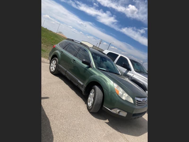 Subaru Outback 2012 price $4,500