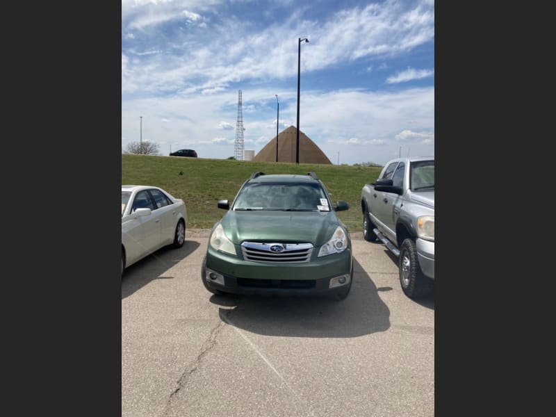 Subaru Outback 2012 price $4,500