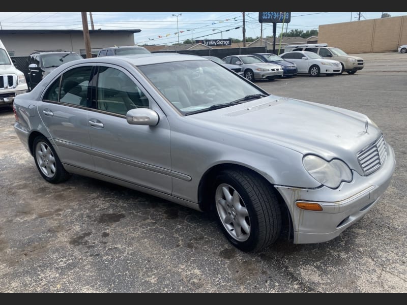 MERCEDES-BENZ C-CLASS 2004 price $1,000 Down