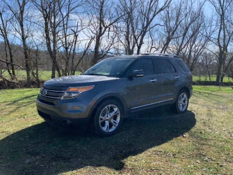 Ford Explorer 2015 price $12,995