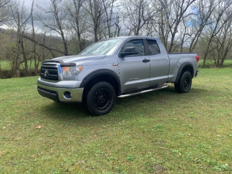 Toyota Tundra 2013 price $18,250