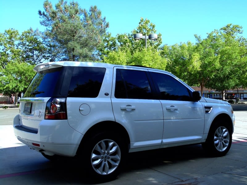 Land Rover LR2 HSE AWD 2013 price $10,985