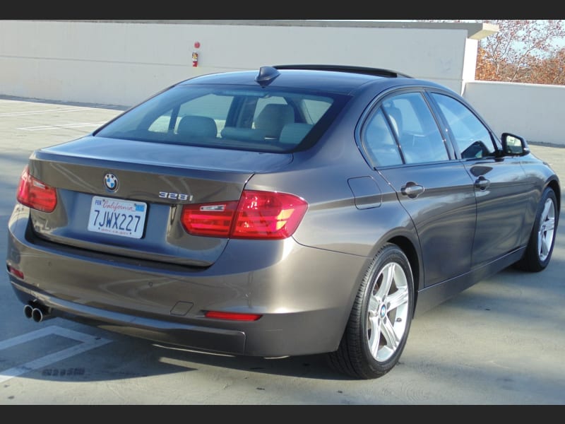 BMW 3-Series 2015 price $12,750