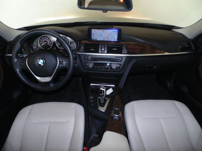 BMW 3-Series 2015 price $12,750