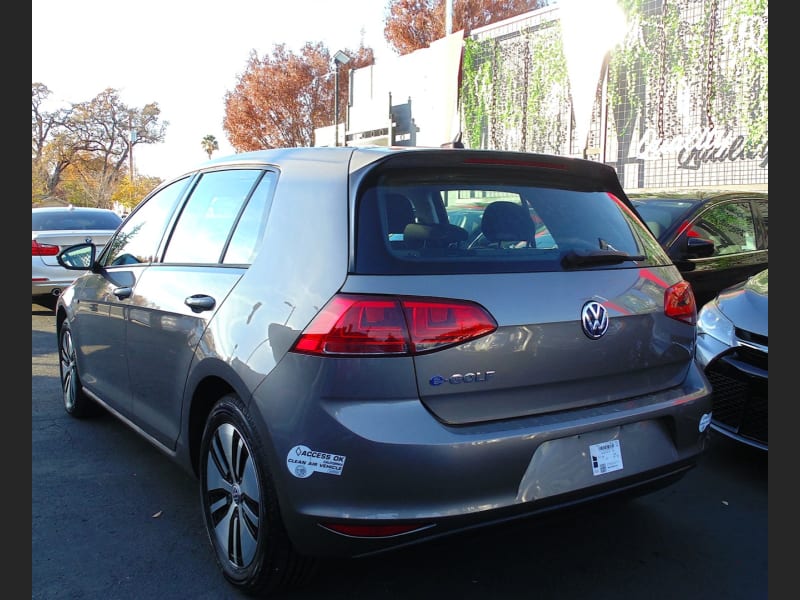 Volkswagen e-Golf 2016 price $8,985